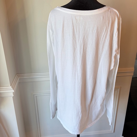 Set of Four Assorted Size XL Tops - 2 Short Sleeve 2 Long Sleeve - Picture 9 of 13